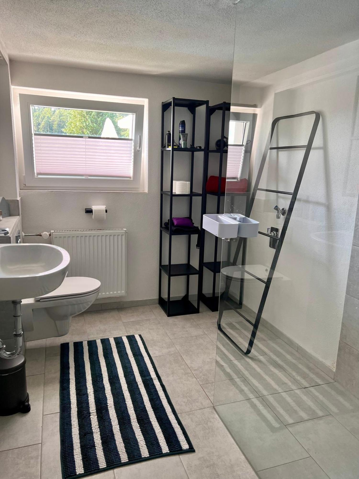 Charmante Einliegerwohnung, 3 Zimmer In Ruhiger Wohnlage, 60Qm, Mit Gemuetlicher Suedterrasse Marburg Kültér fotó
