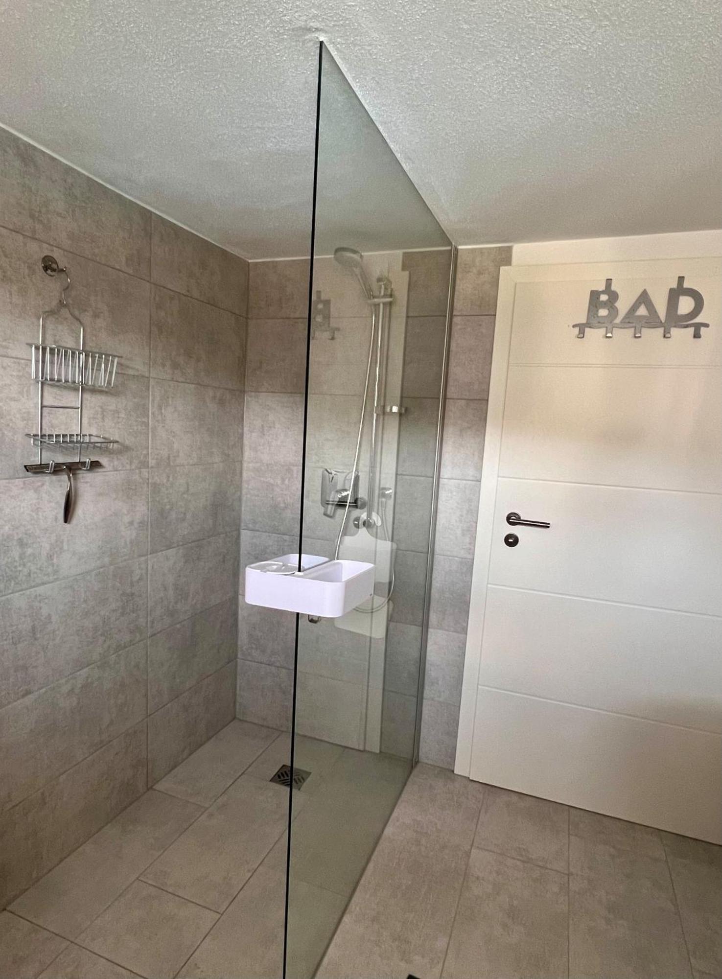 Charmante Einliegerwohnung, 3 Zimmer In Ruhiger Wohnlage, 60Qm, Mit Gemuetlicher Suedterrasse Marburg Kültér fotó